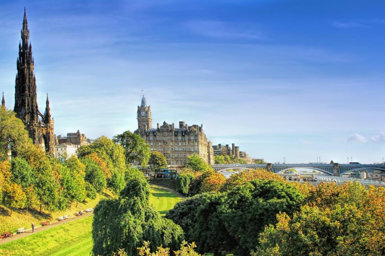 City Centre First Floor Family Suite Edimburgo Esterno foto