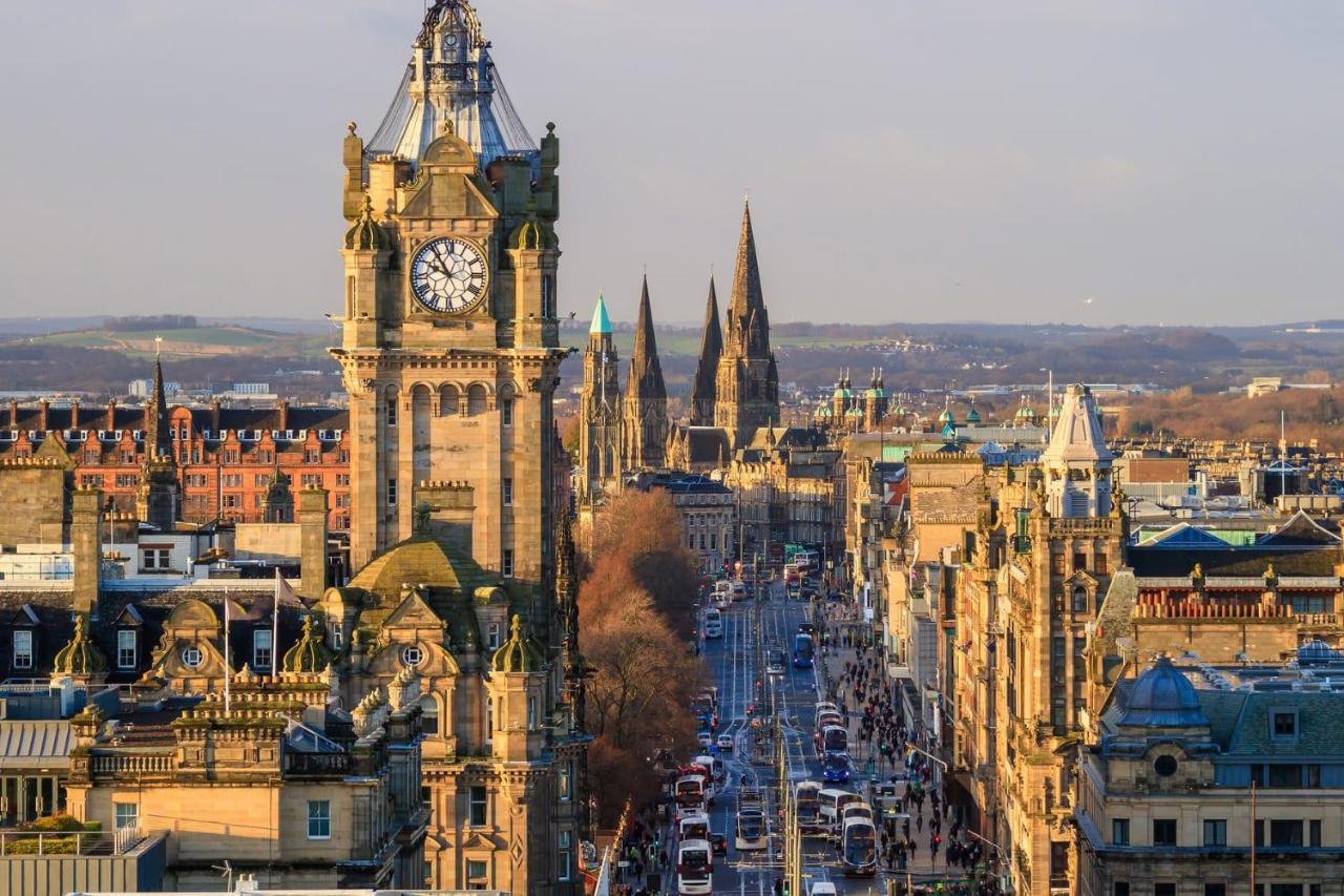 City Centre First Floor Family Suite Edimburgo Esterno foto