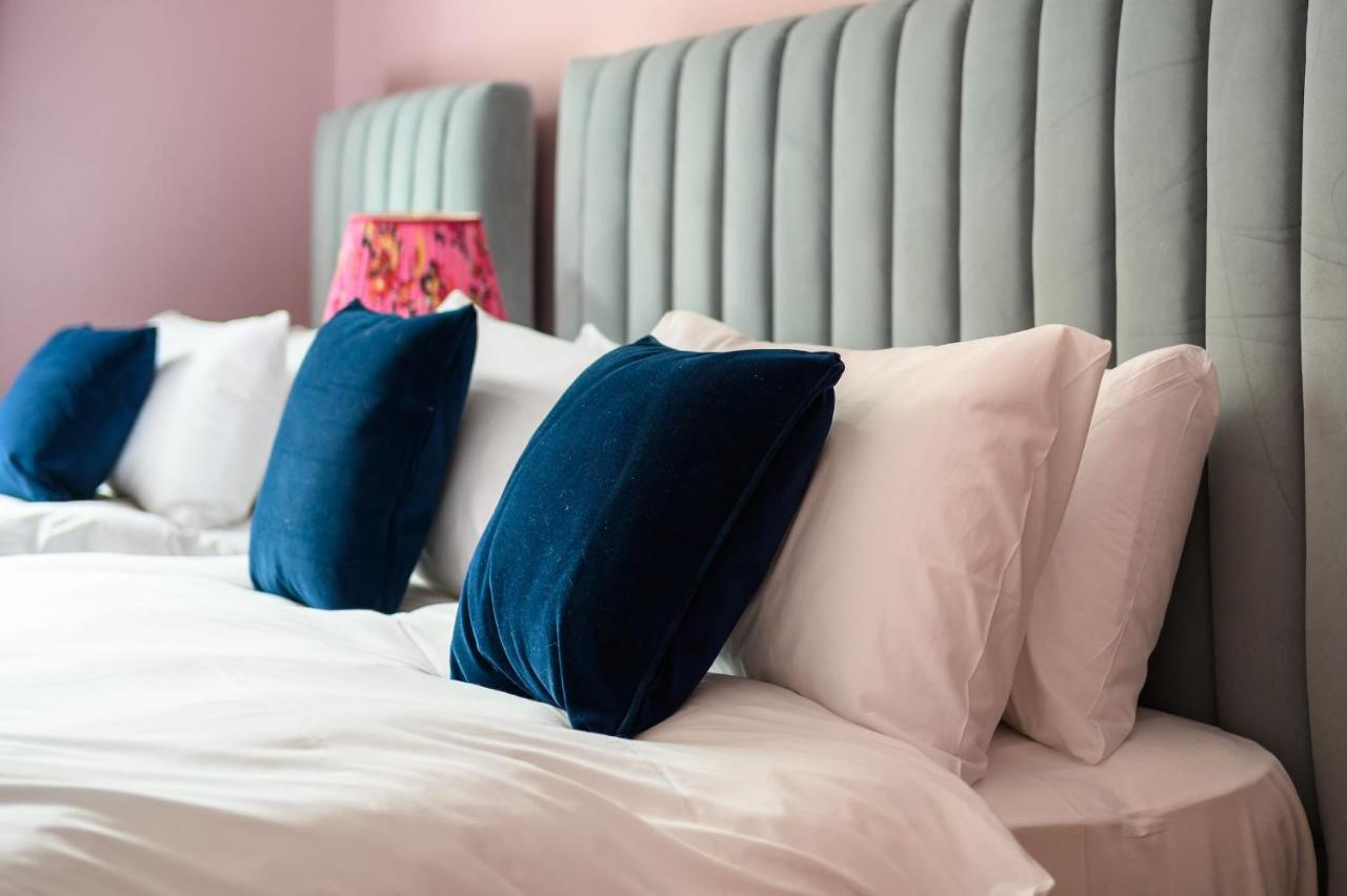 City Centre First Floor Family Suite Edimburgo Esterno foto