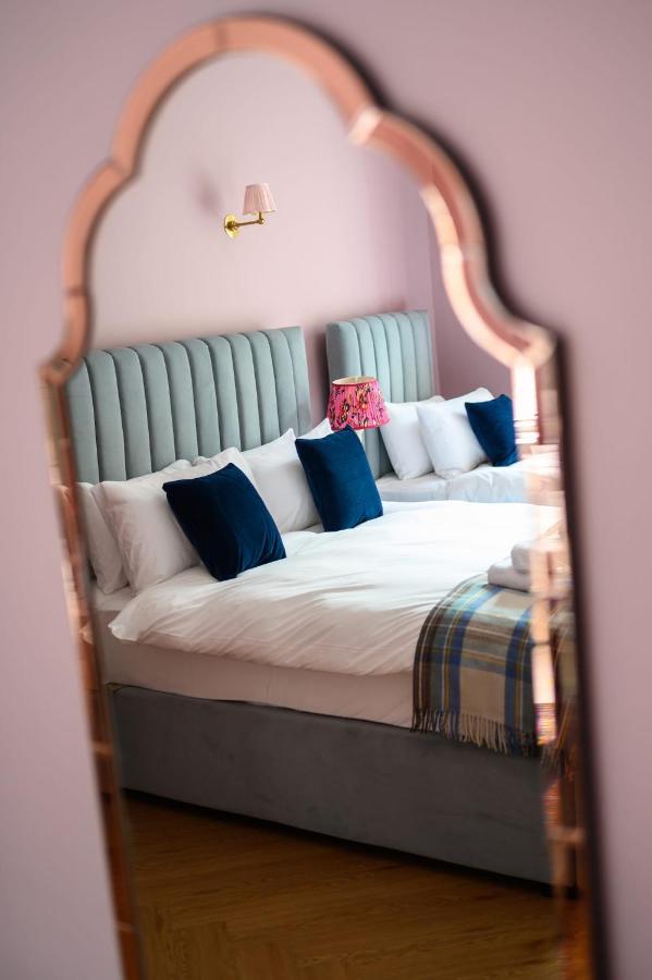 City Centre First Floor Family Suite Edimburgo Esterno foto